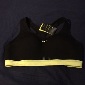 Nike high support sports bra